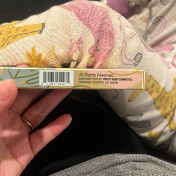 Violet Voss Pretty in Paradise - Picture 9 of 11